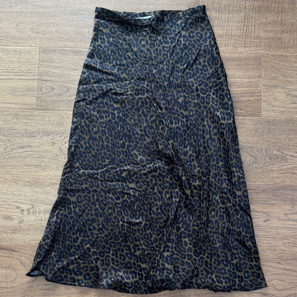 NWOT ZARA LEOPARD SILK SKIRT XS